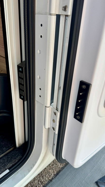 Halter für Federkontakte Chausson